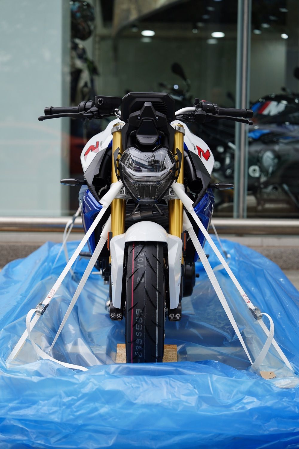 BMW F 900 R 2023 화이트 사진 1