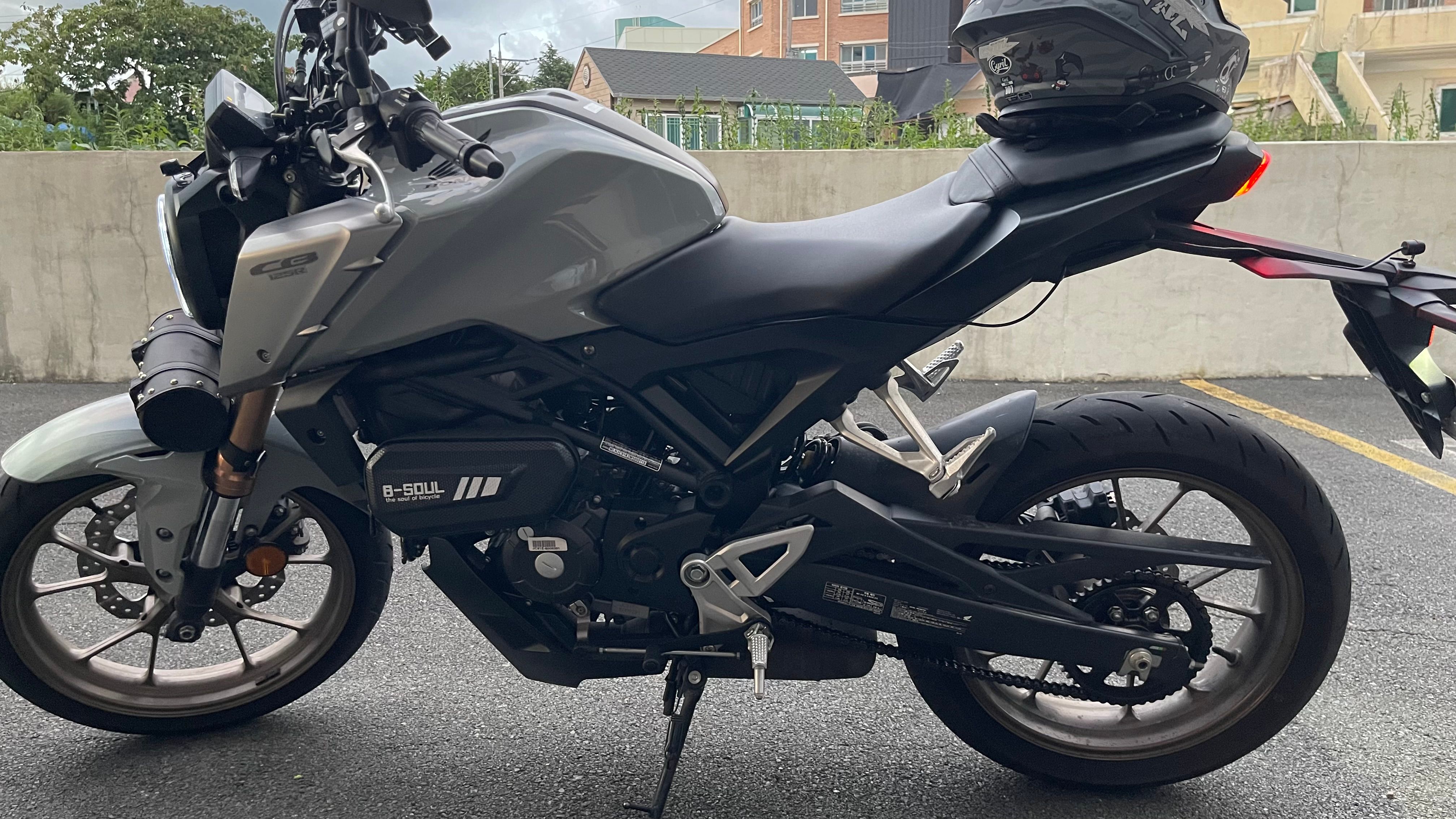 혼다 CB 125 R thumb 2