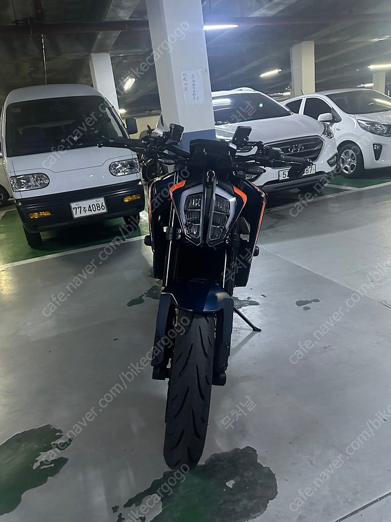 KTM 890 듀크 R thumb 2