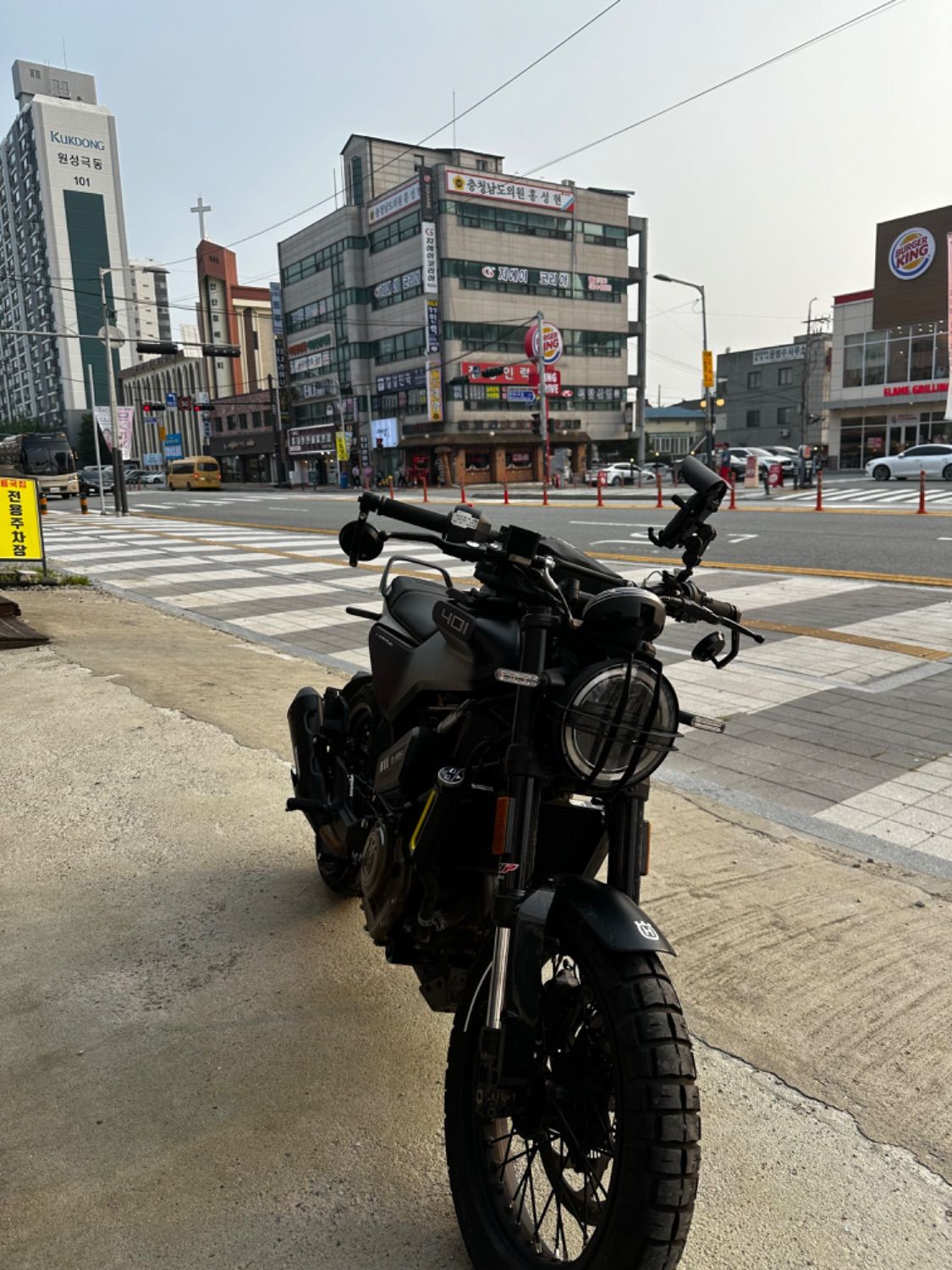 허스크바나 스바르트필렌 401 more