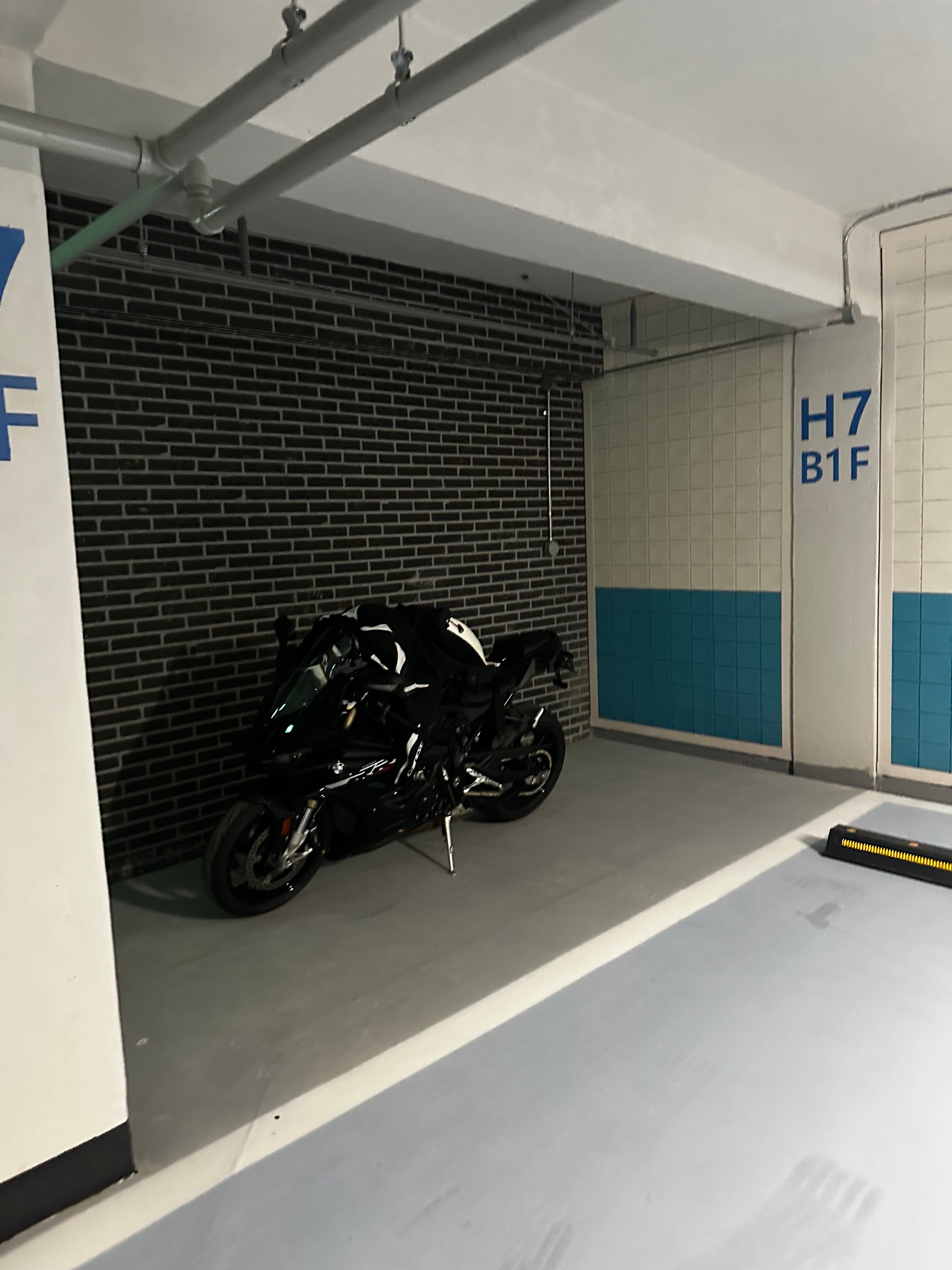 BMW S 1000 RR thumb 2