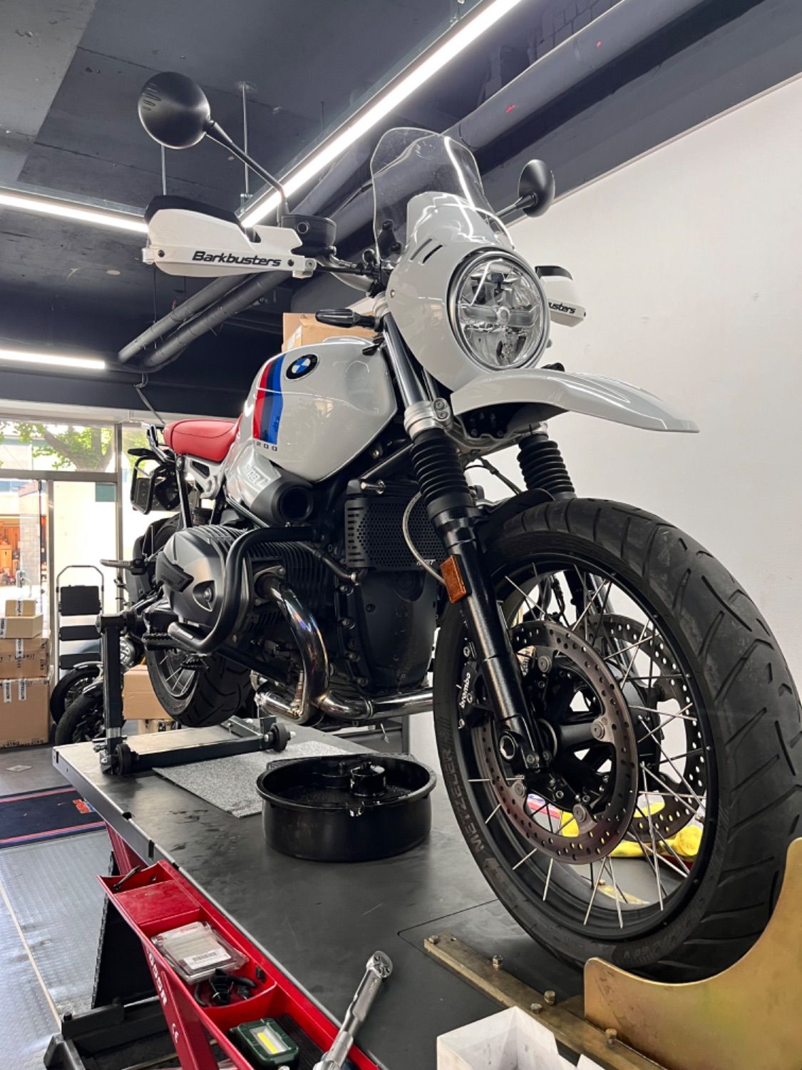 BMW R nine T 어반 GS 2021 화이트 사진 8
