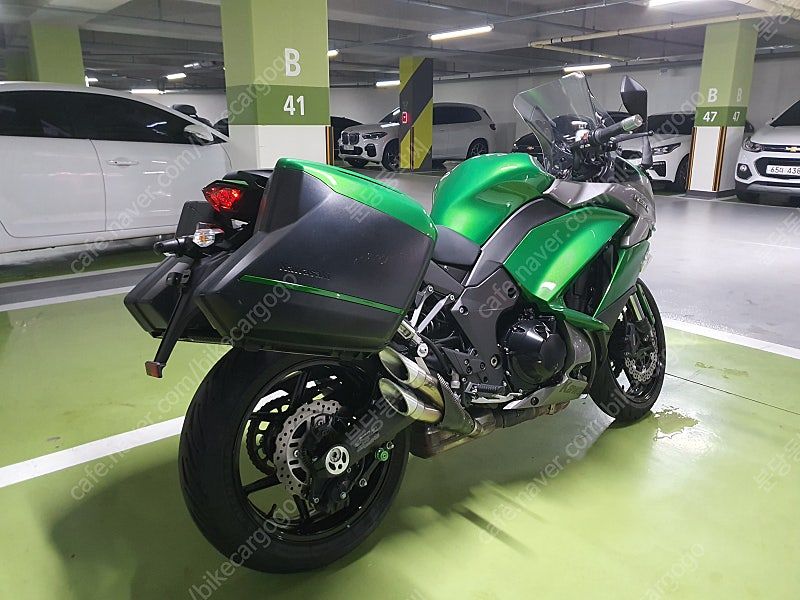 가와사키 Z 1000 SX more