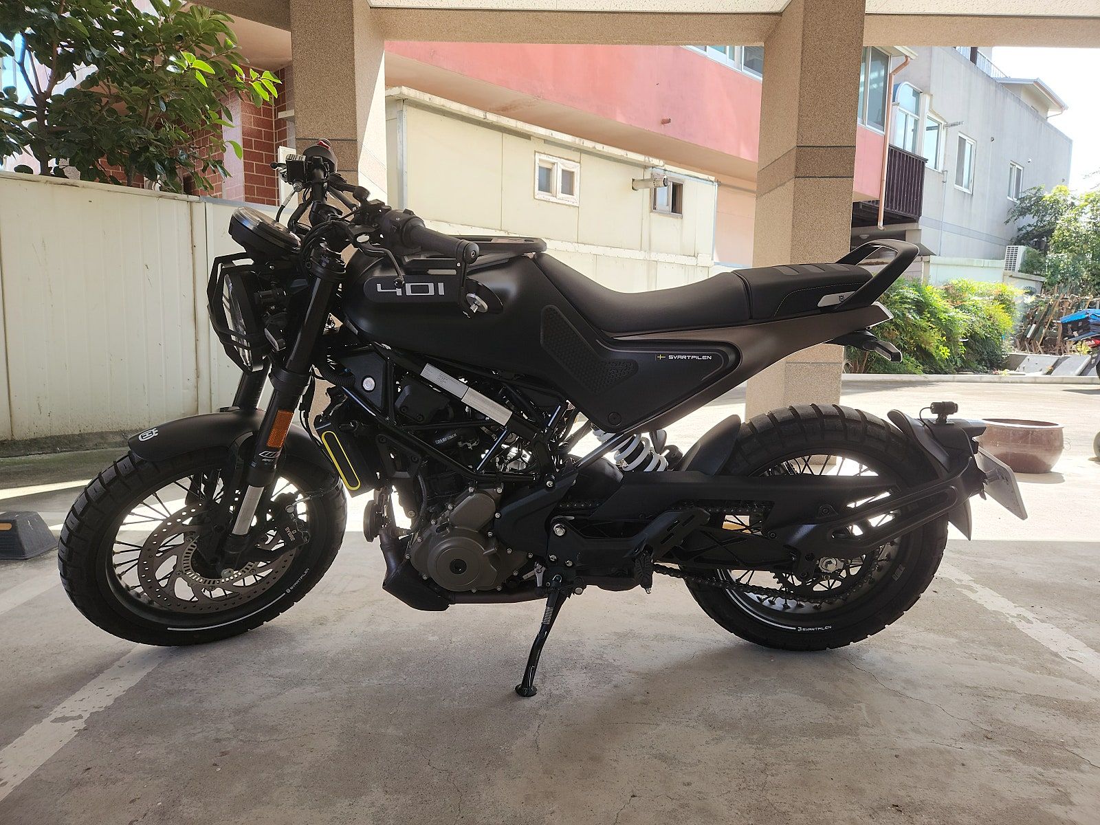 허스크바나 스바르트필렌 401 thumb 2