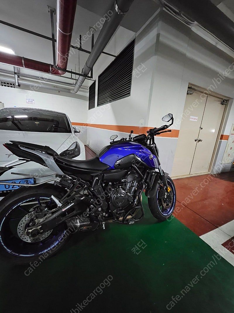 야마하 MT 07 thumb 2