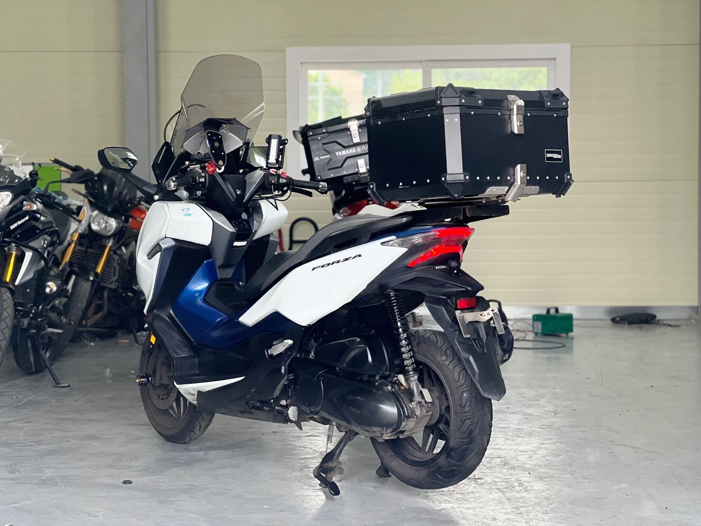 혼다 포르자 300 more