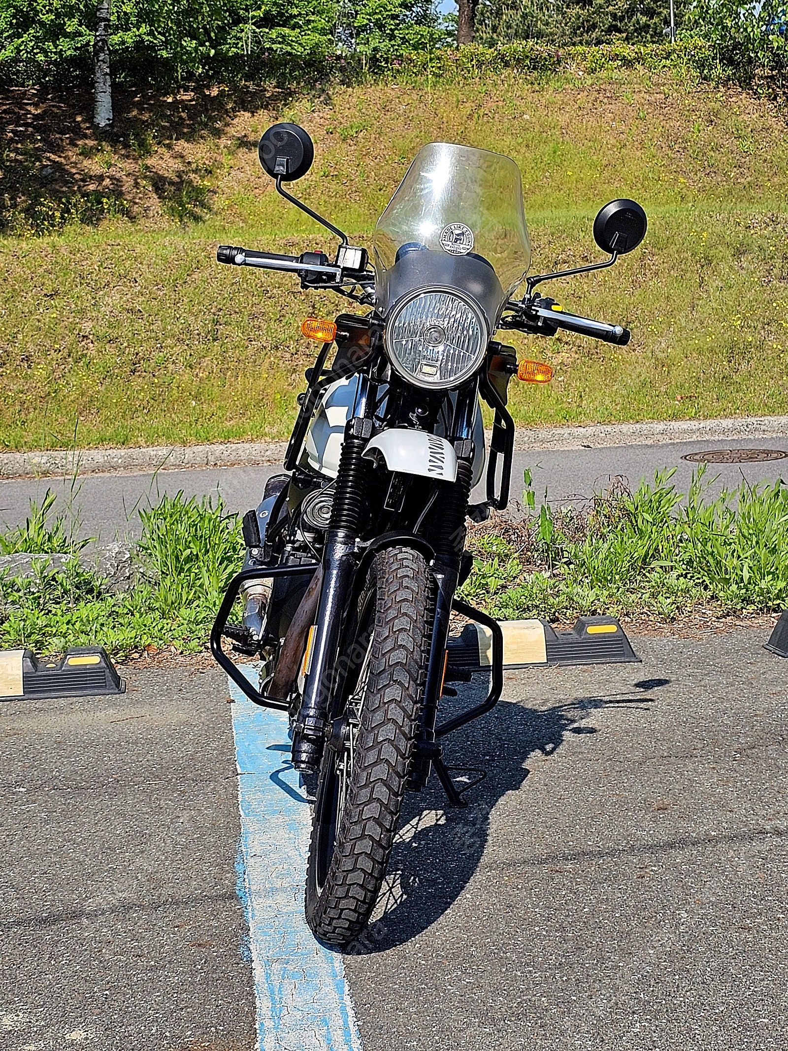 로얄엔필드 히말라얀 more