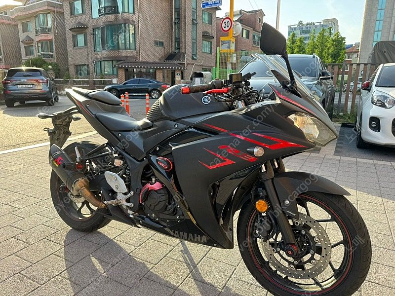 야마하 YZF R3 thumb 2