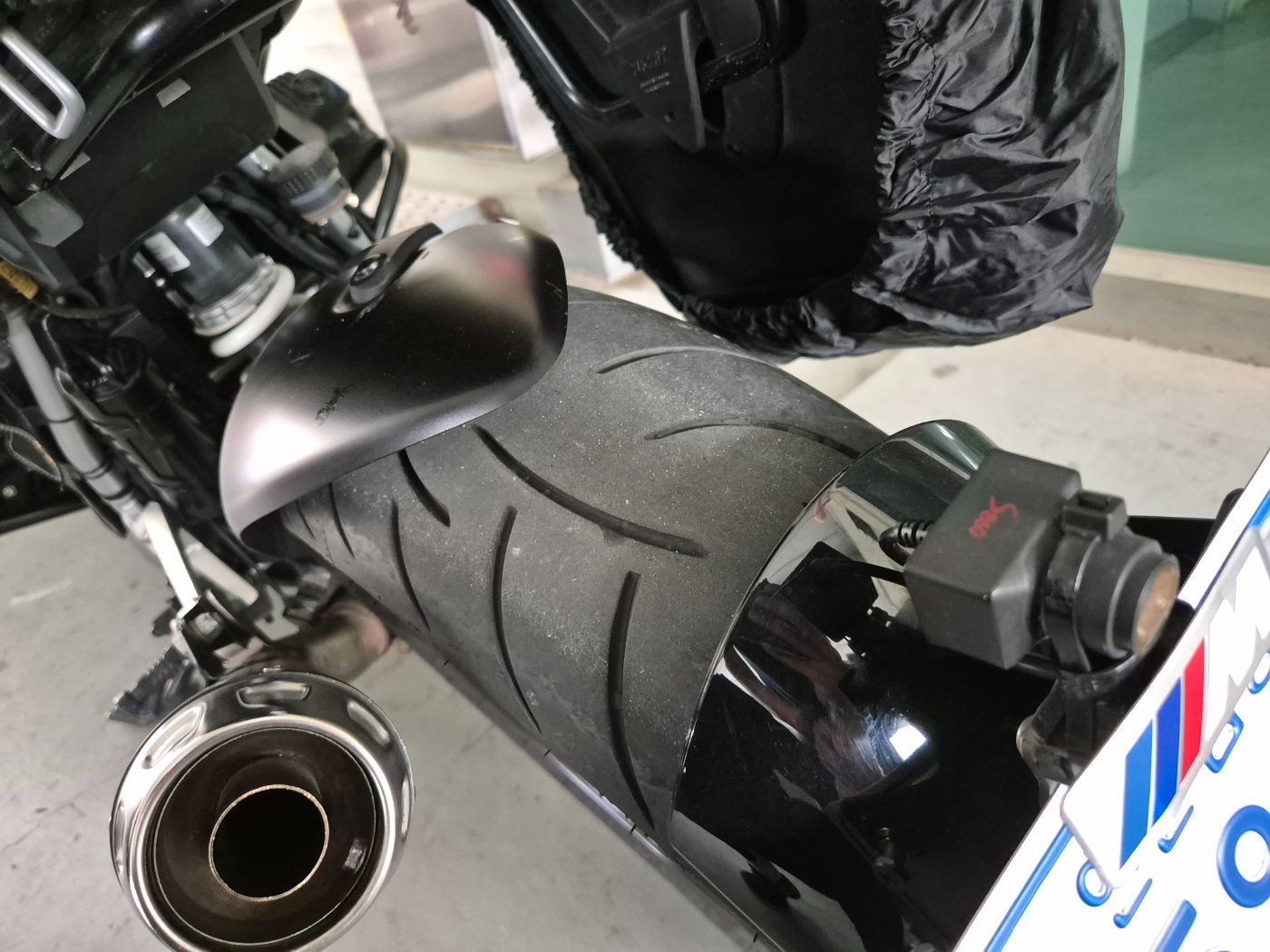 BMW R nine T 레이서 more