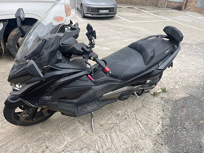 킴코 AK 550 i more