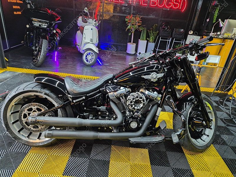 할리데이비슨 팻보이 107 more