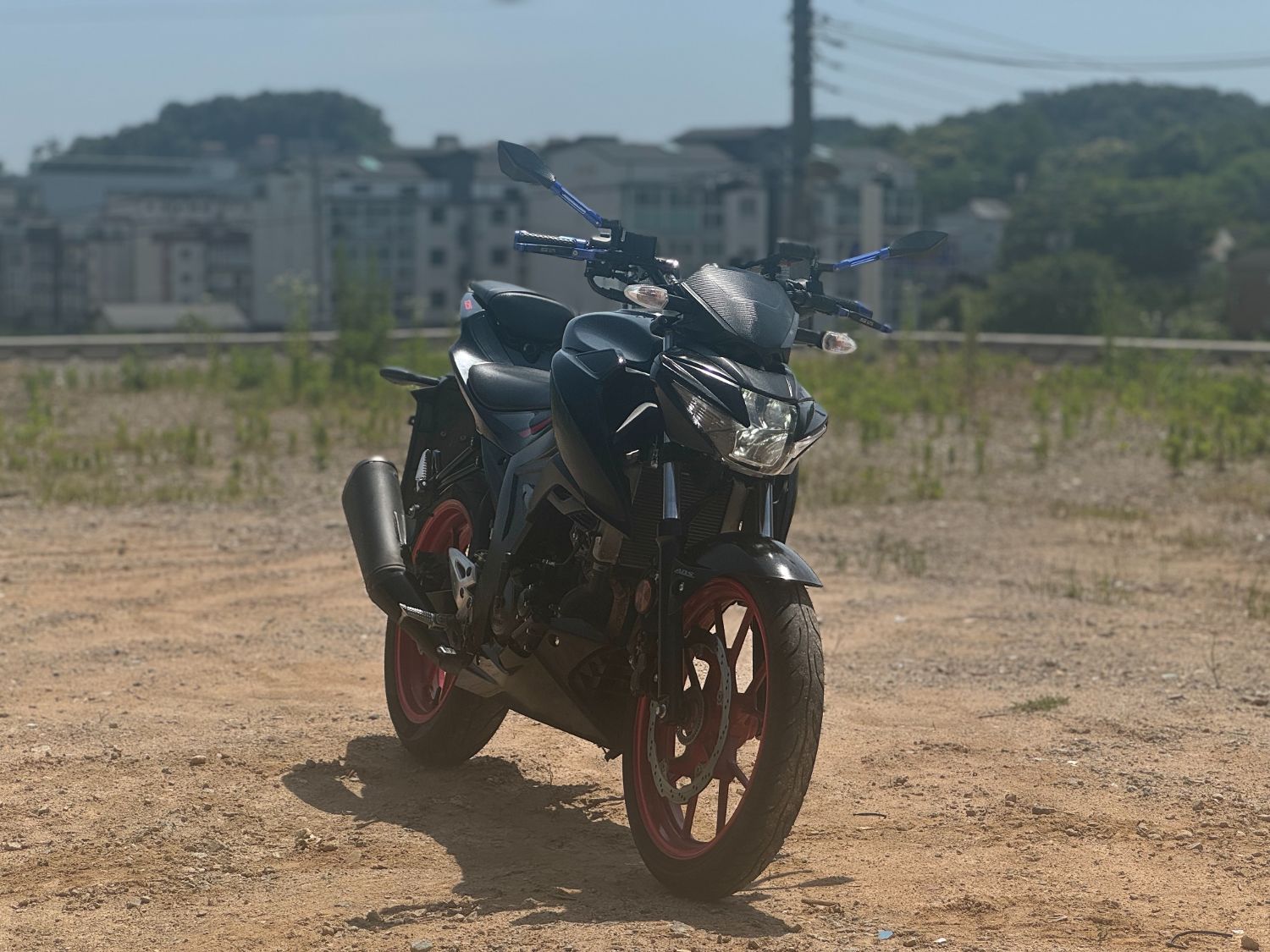 스즈키 GSX S 125 thumb 2