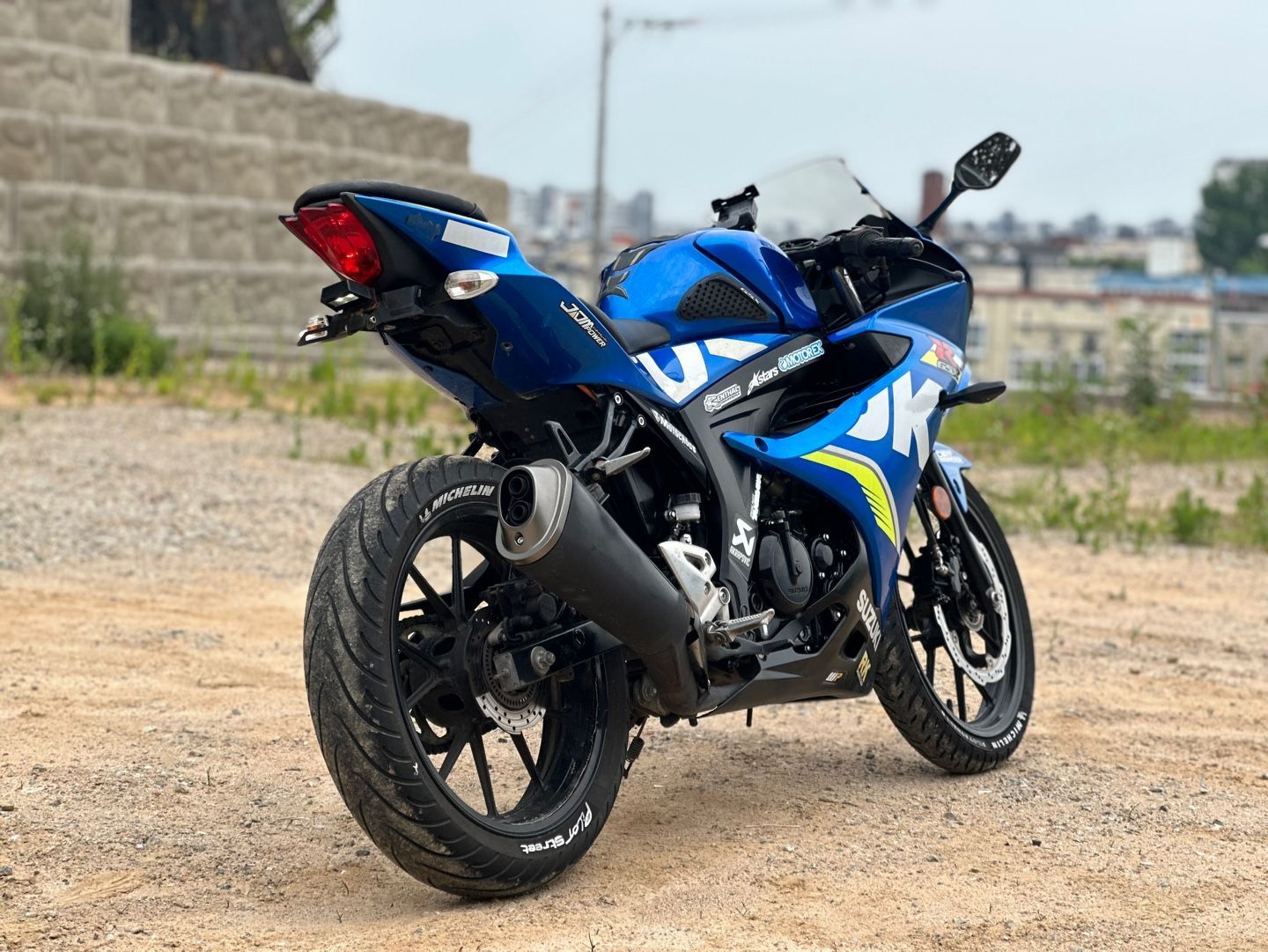 스즈키 GSX R 125 ABS more