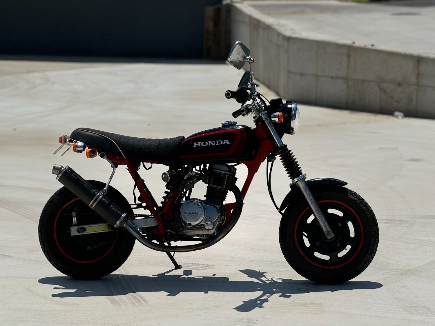 혼다 에이프 100 thumb 2