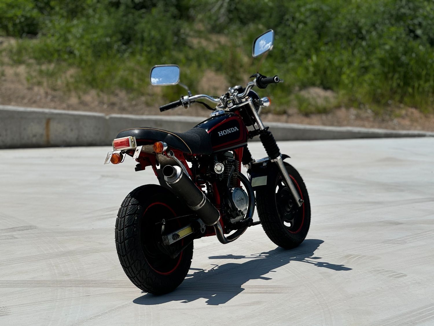 혼다 에이프 100 more