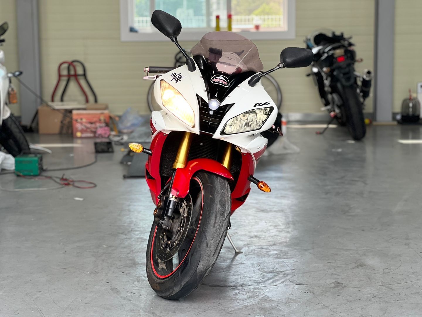 야마하 YZF R6 thumb 2