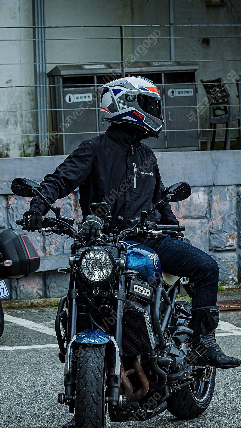 야마하 XSR 900 thumb 2