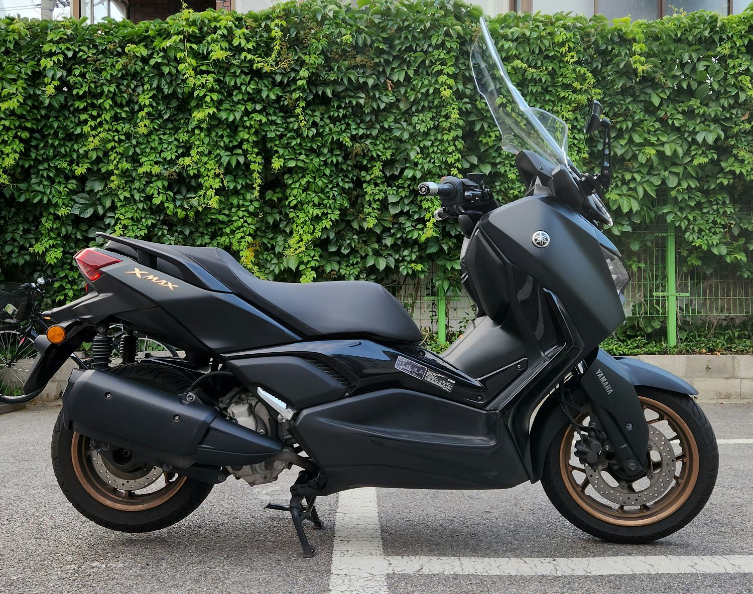 야마하 XMAX 300 ABS thumb 2