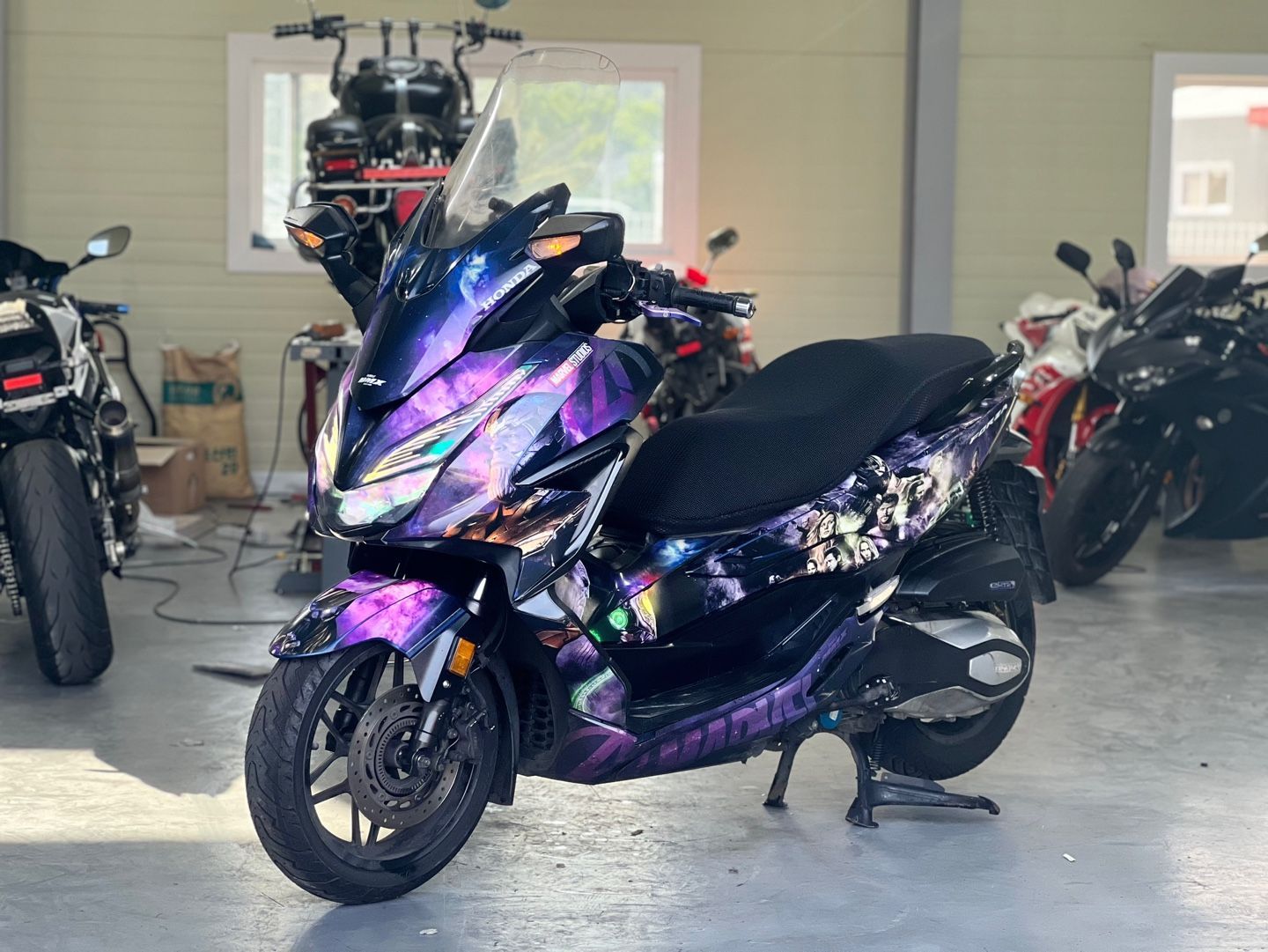 혼다 포르자 350 thumb 2