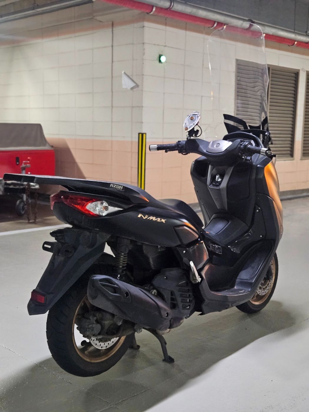 야마하 NMAX 125 more