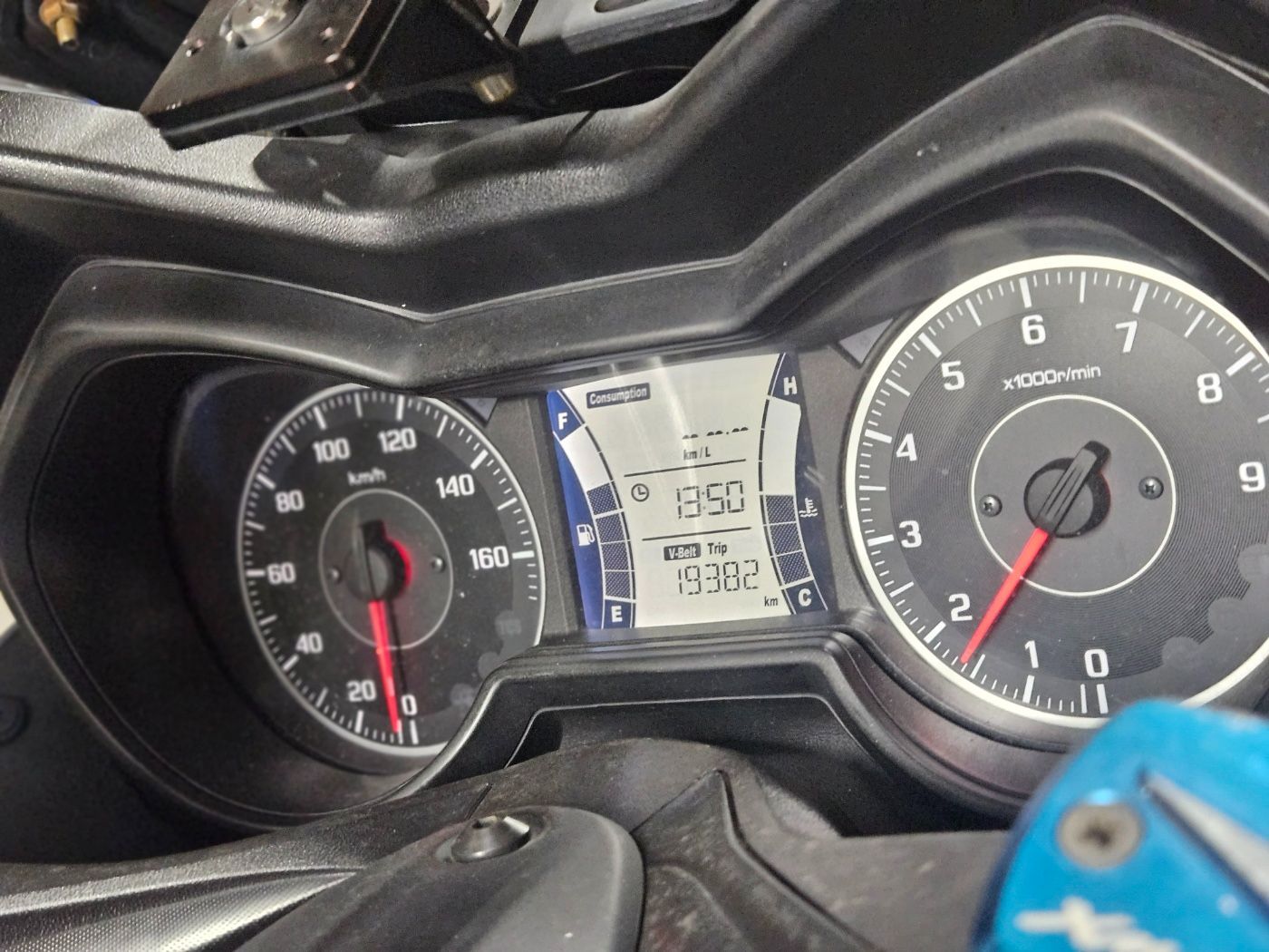 야마하 XMAX 300 ABS more