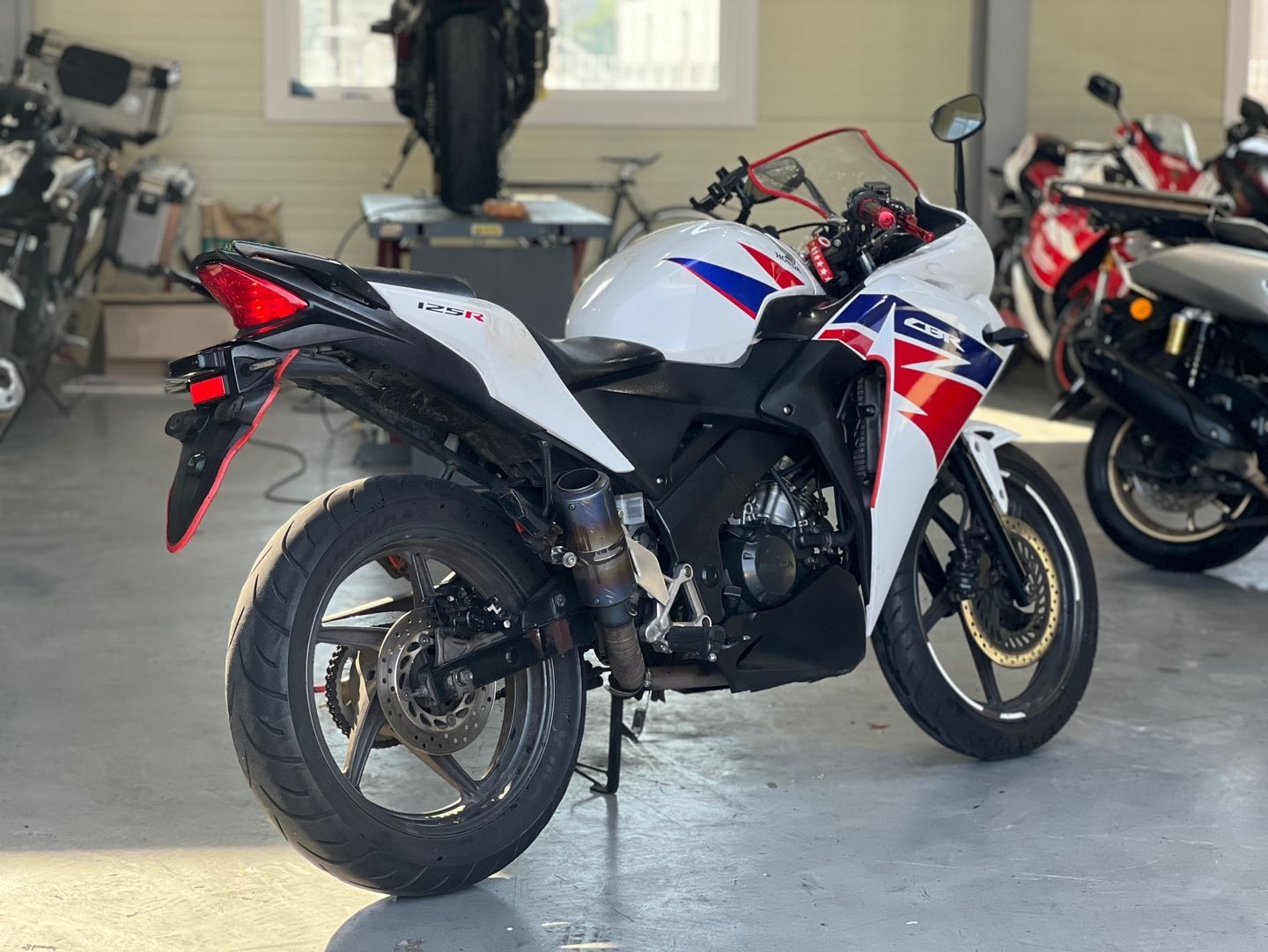 혼다 CBR 125 R more