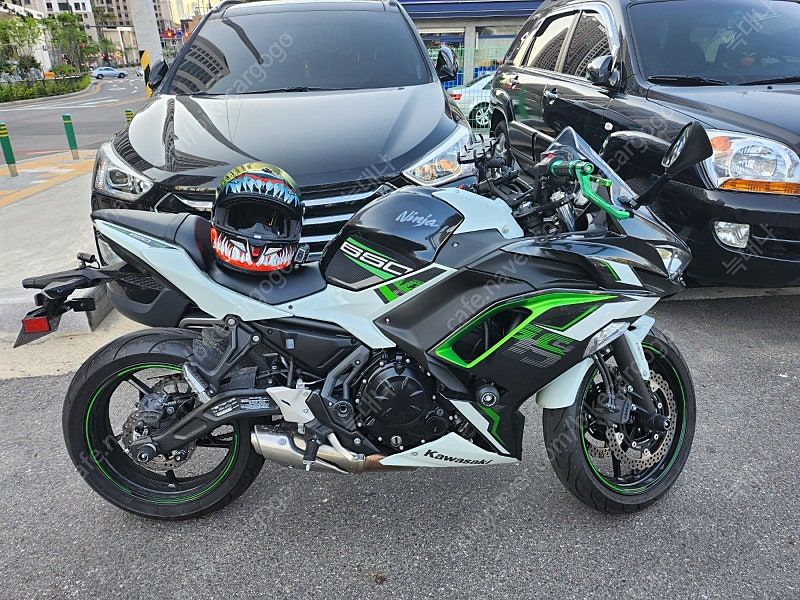 가와사키 닌자 650 thumb 2