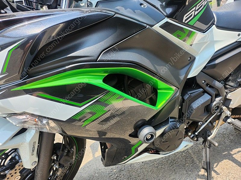 가와사키 닌자 650 more