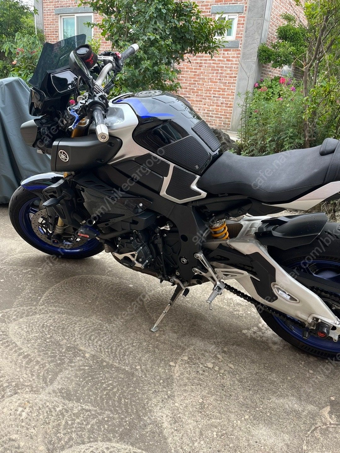 야마하 MT 10 more