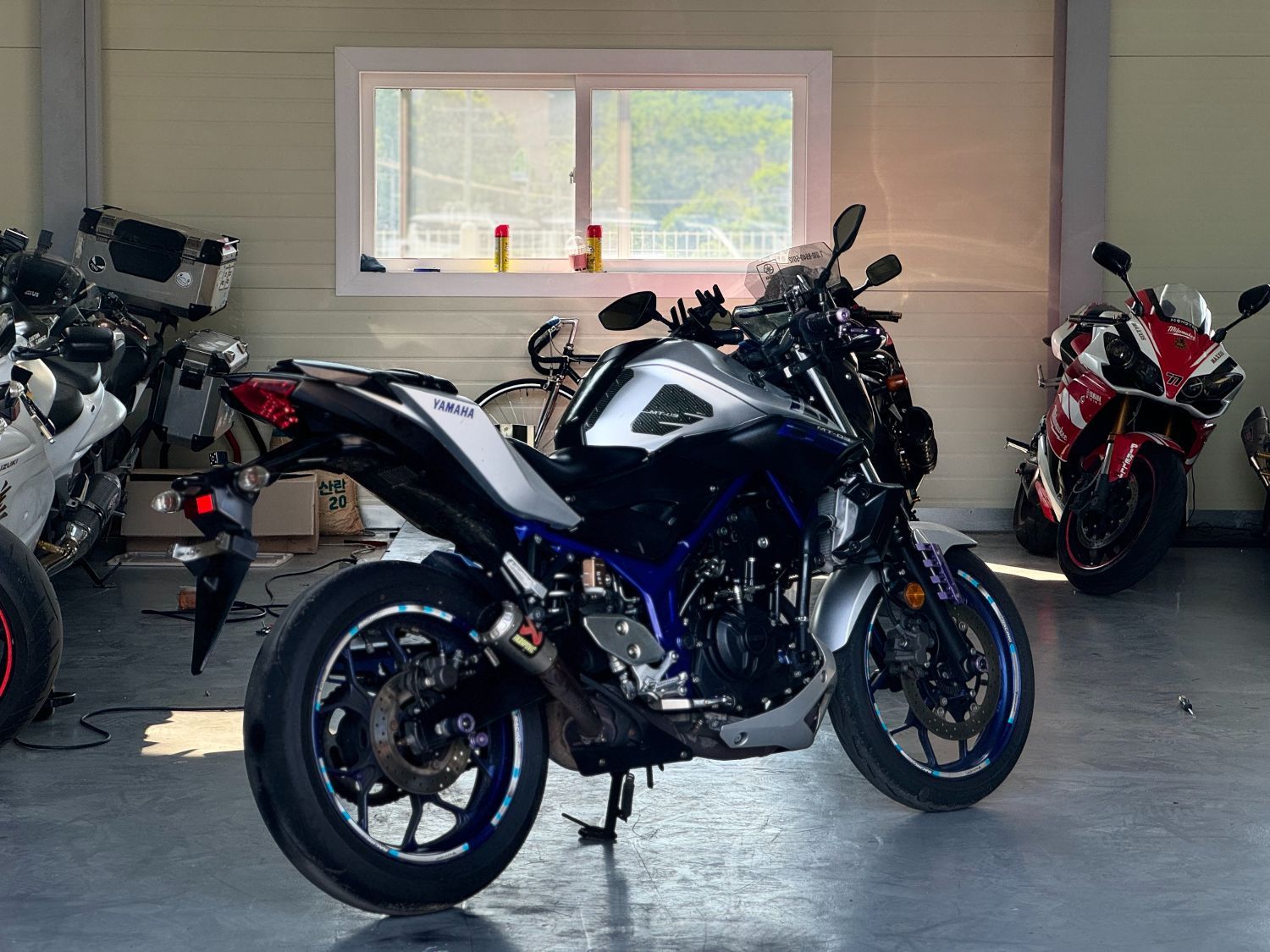 야마하 MT 03 more