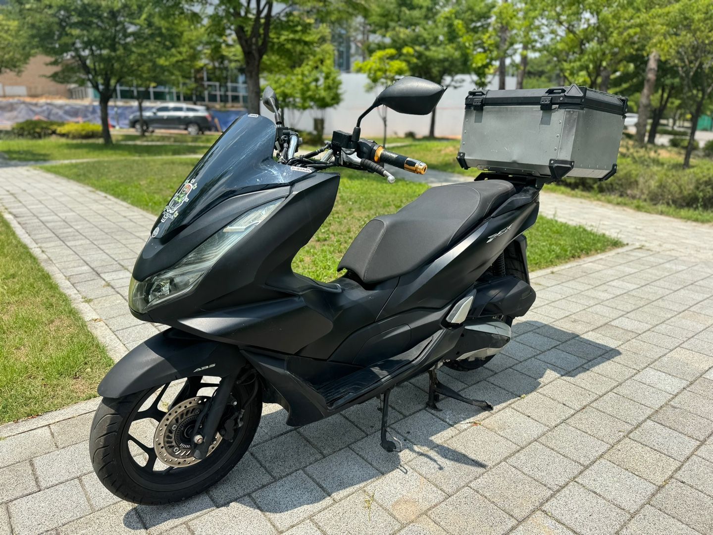혼다 PCX 125 more