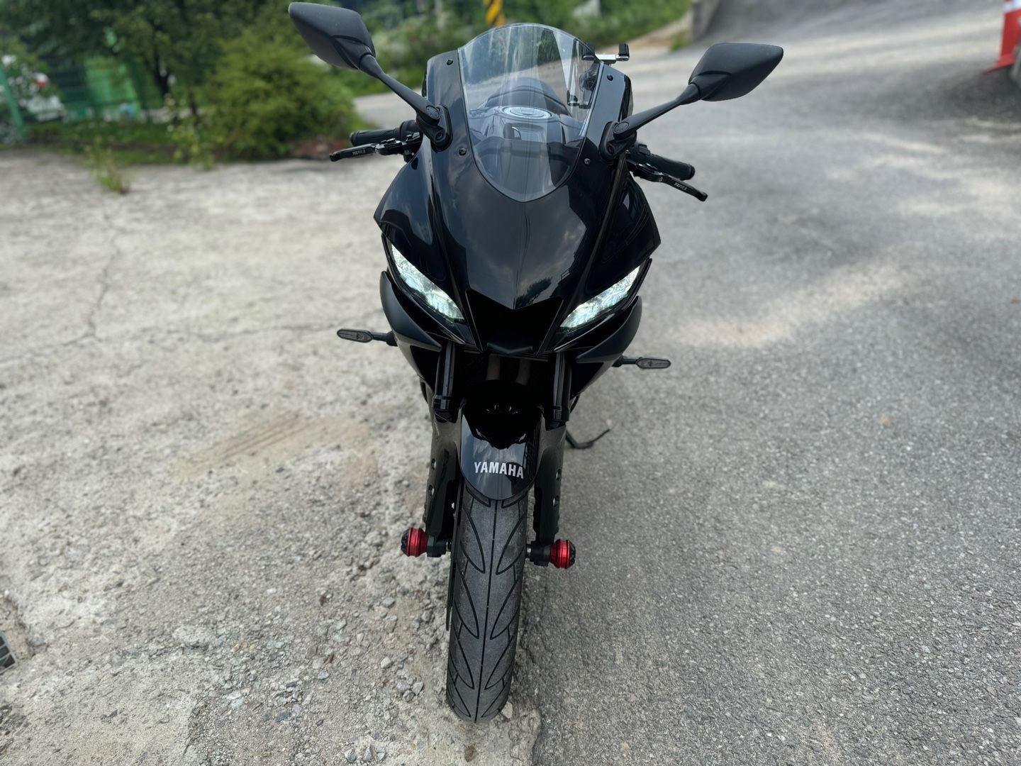 야마하 YZF R3 more