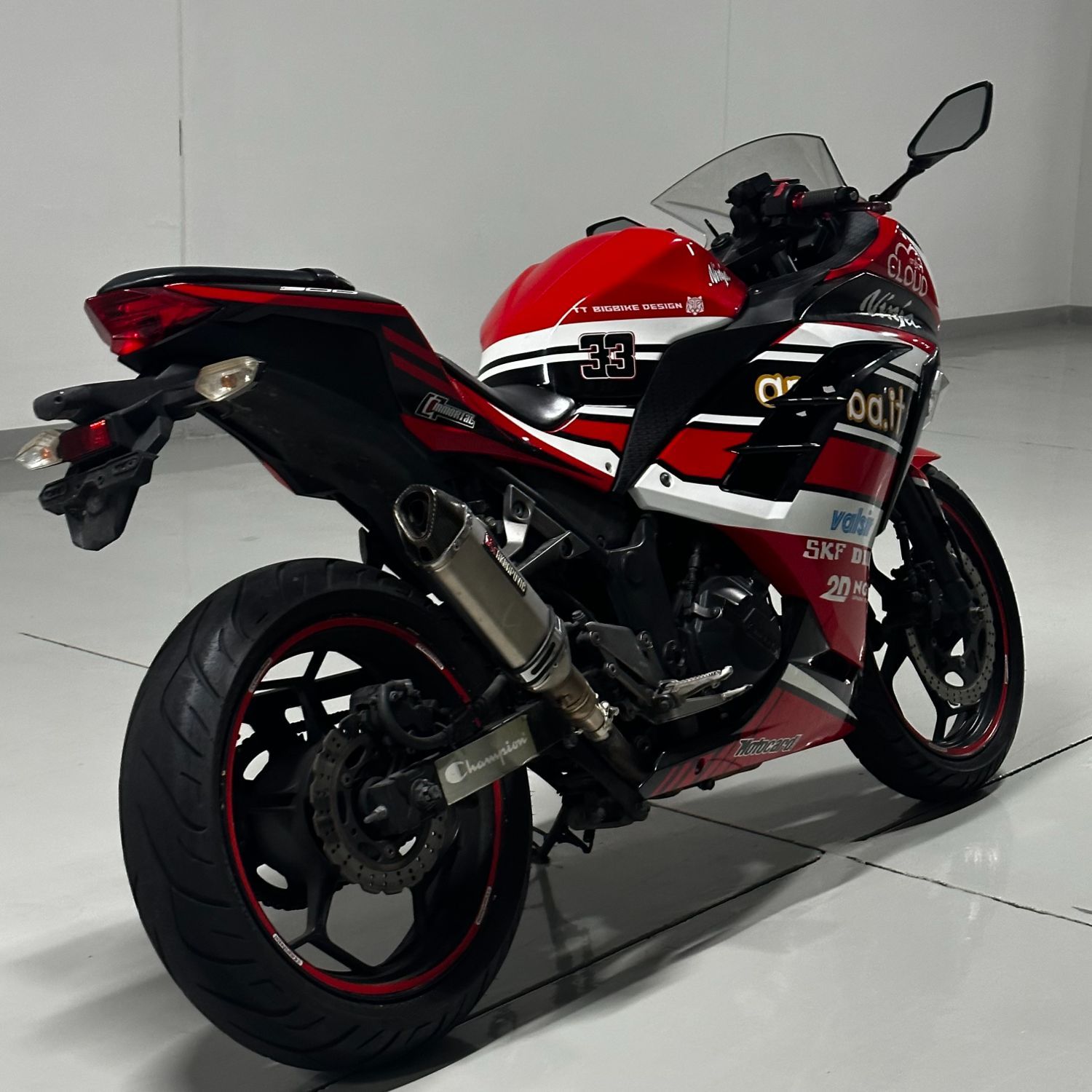 가와사키 닌자 300 more