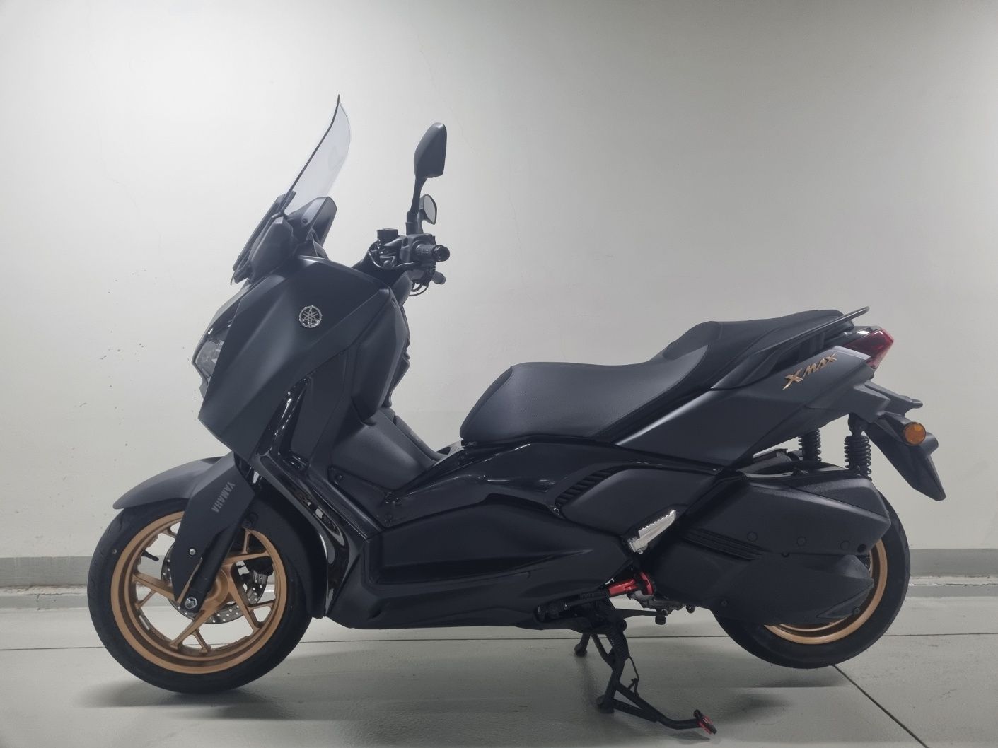 야마하 XMAX 300 ABS thumb 2