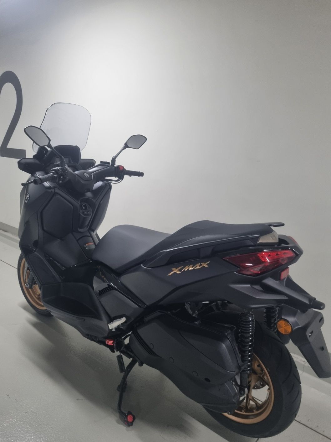 야마하 XMAX 300 ABS more