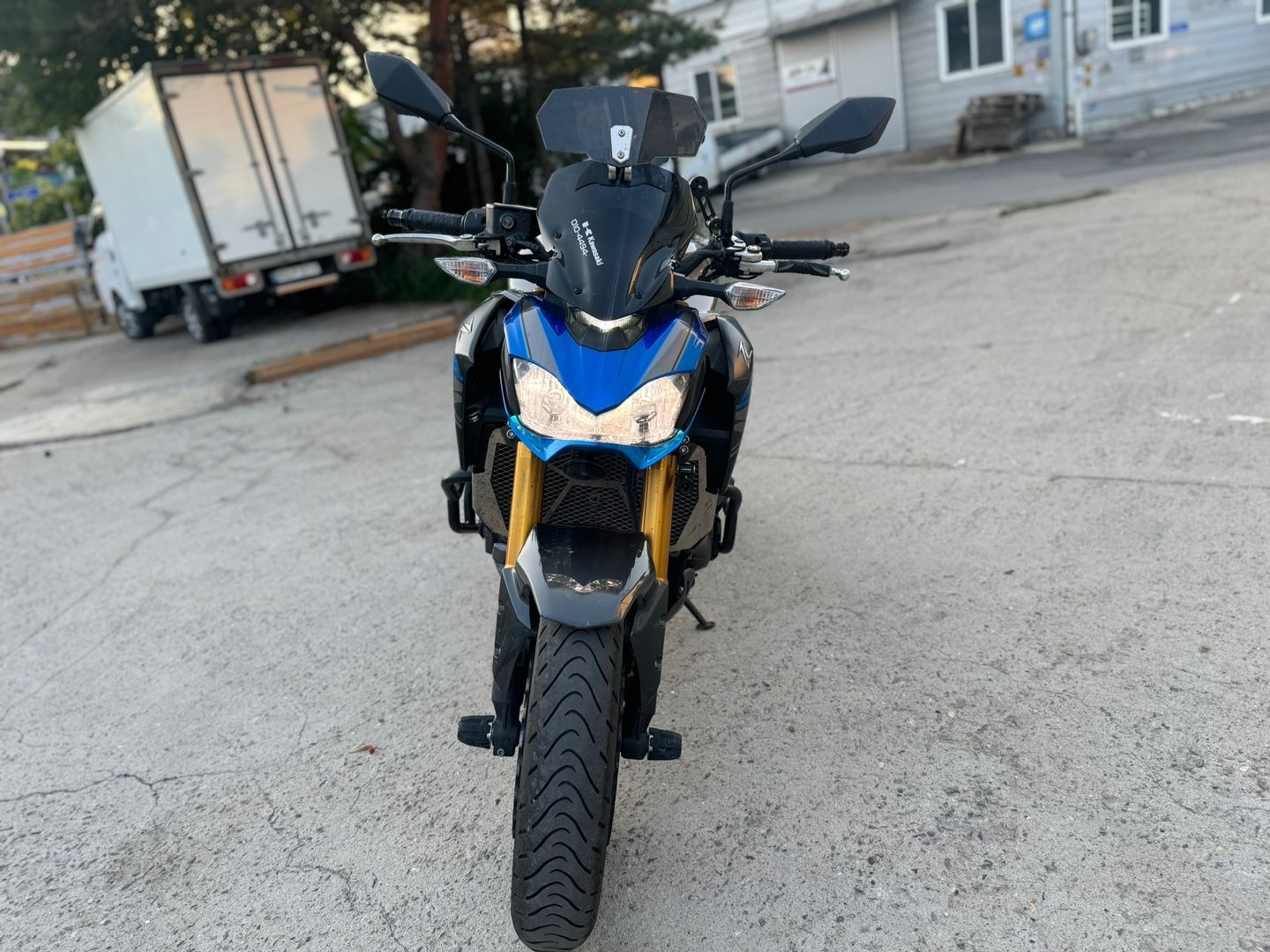 가와사키 Z 900 more