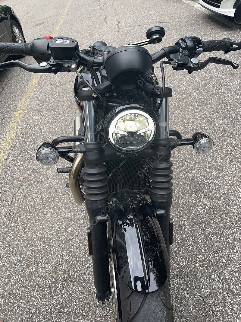 트라이엄프 본네빌 바버 thumb 2