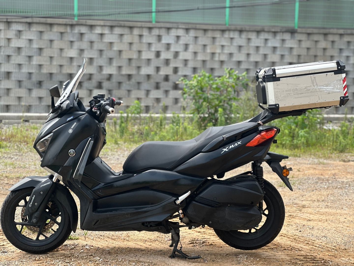 야마하 XMAX 300 ABS thumb 2