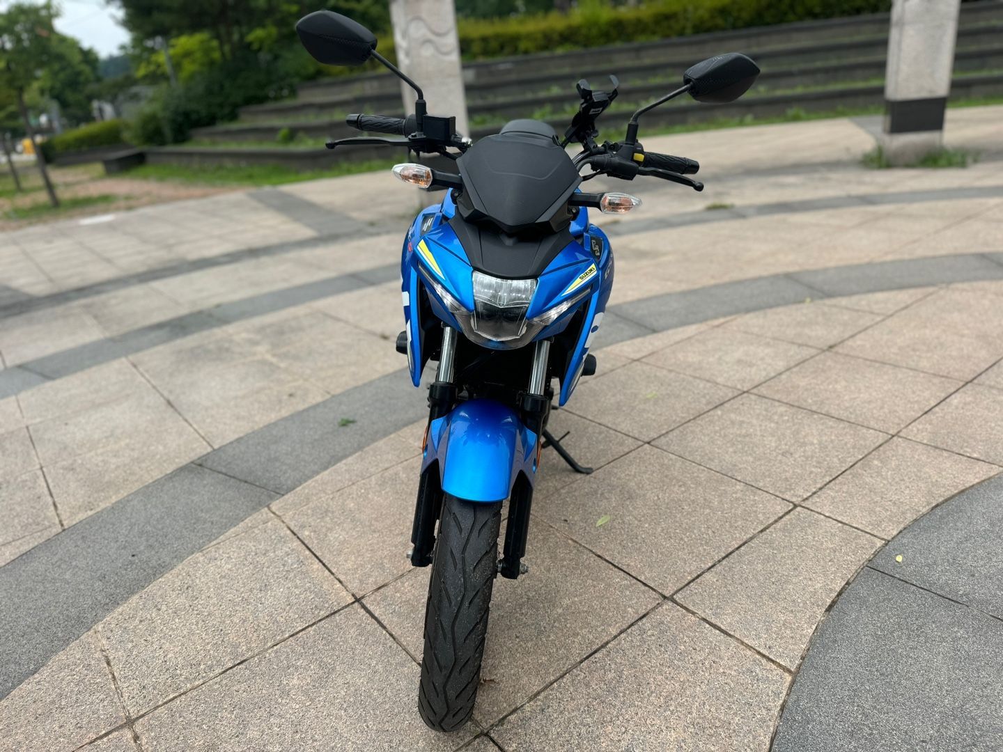 스즈키 GSX S 125 more