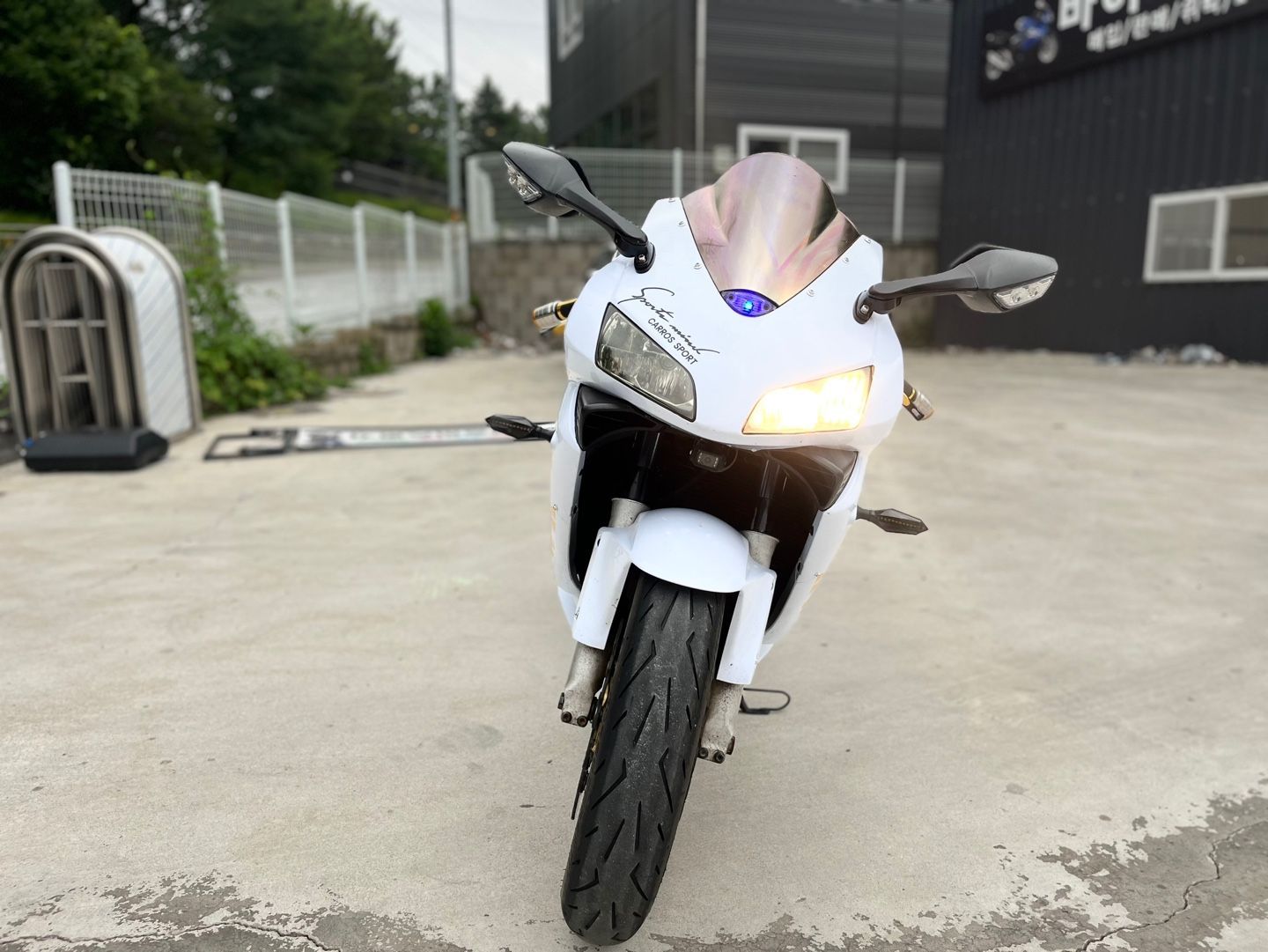 혼다 CBR 600 RR thumb 2