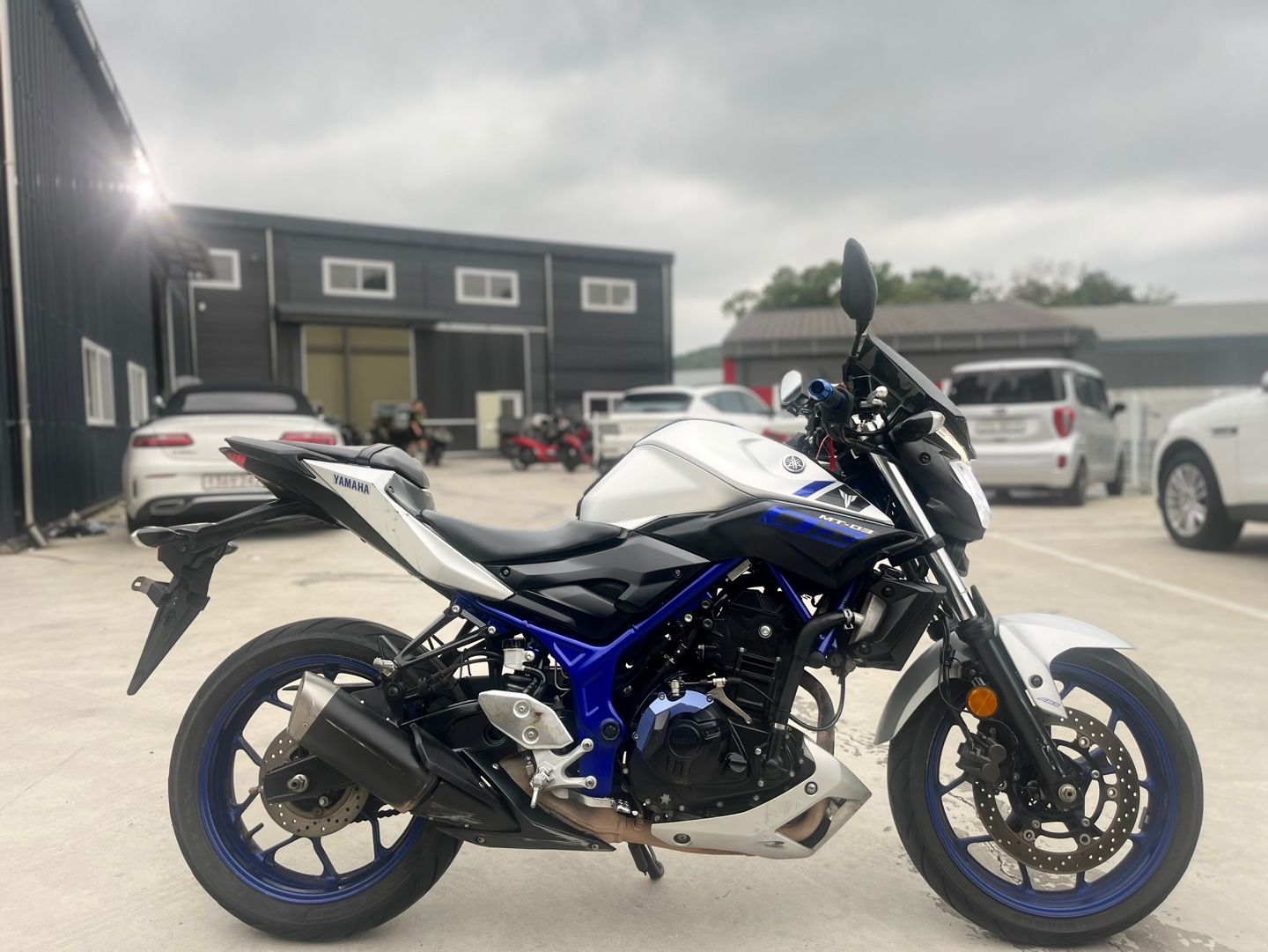 야마하 MT 03 more