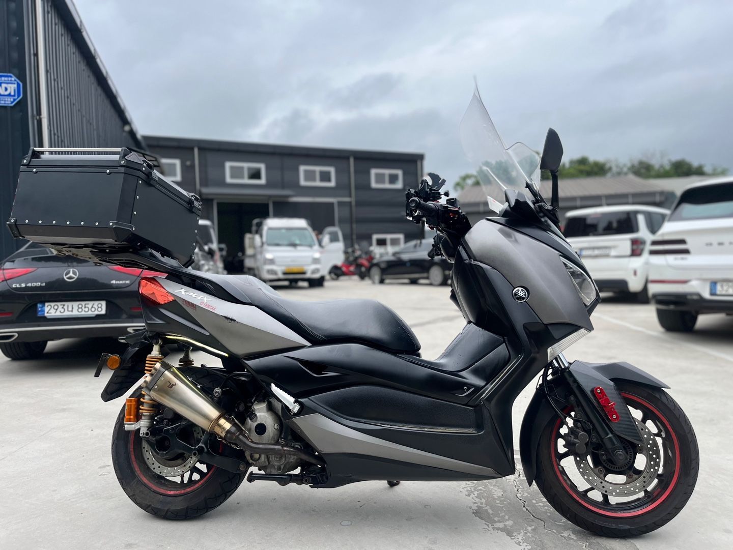 야마하 XMAX 300 ABS more