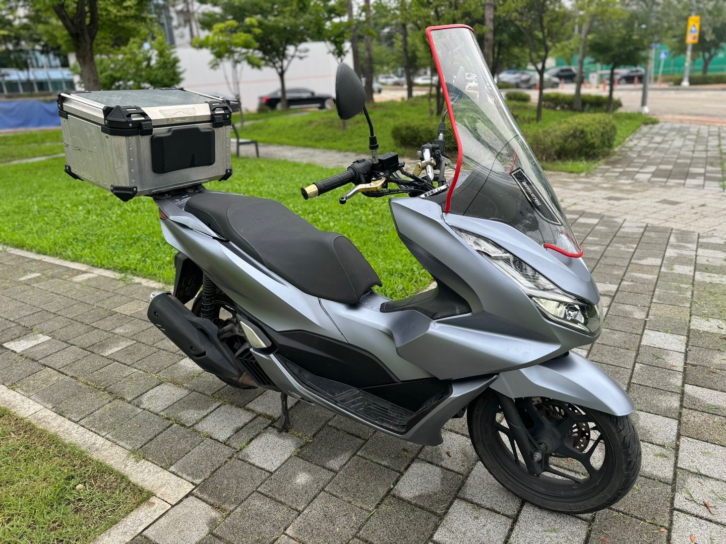 혼다 PCX 125 thumb 2