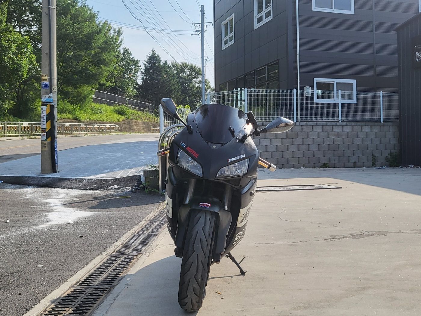 혼다 CBR 1000 RR more