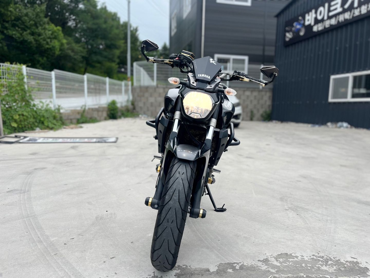 야마하 MT 07 thumb 2