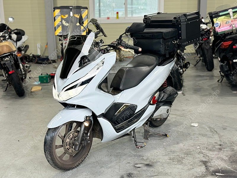 혼다 PCX 125 more