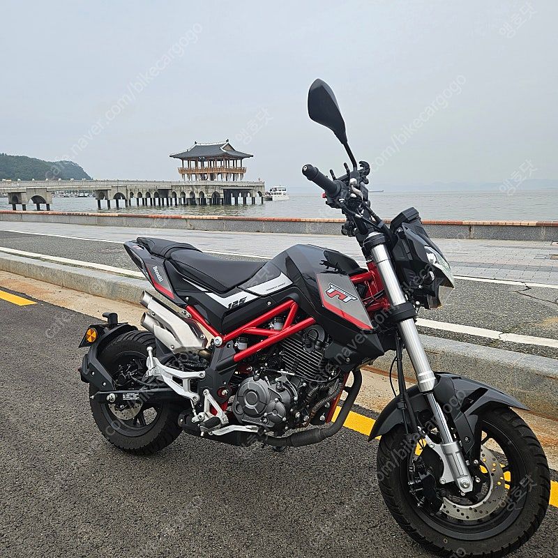 베넬리 TNT 125 thumb 2