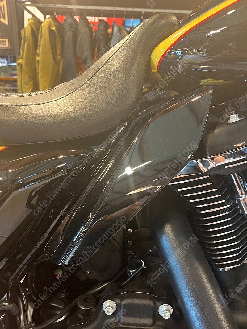 할리데이비슨 로드 글라이드 thumb 2