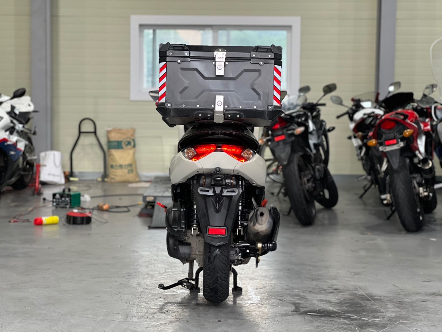 야마하 NMAX 155 more