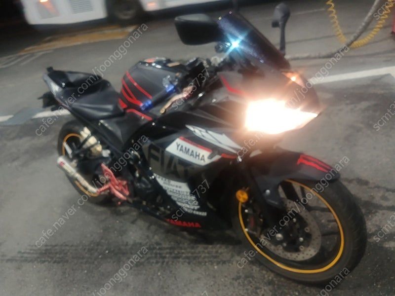 야마하 YZF R3 main